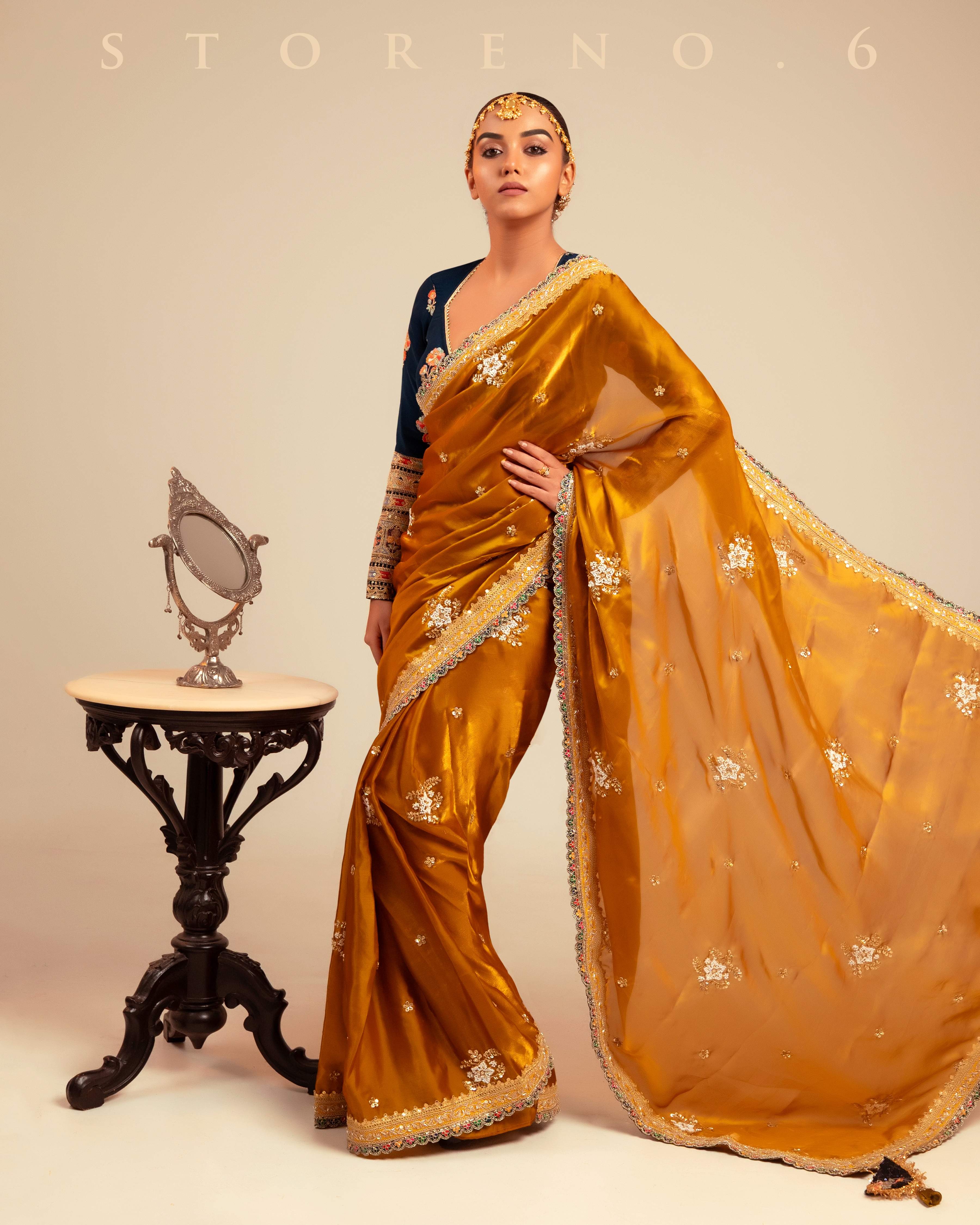 EXOTIC EMPRESS SAREE WITH PRUSSIAN PHENOMENA BLOUSE