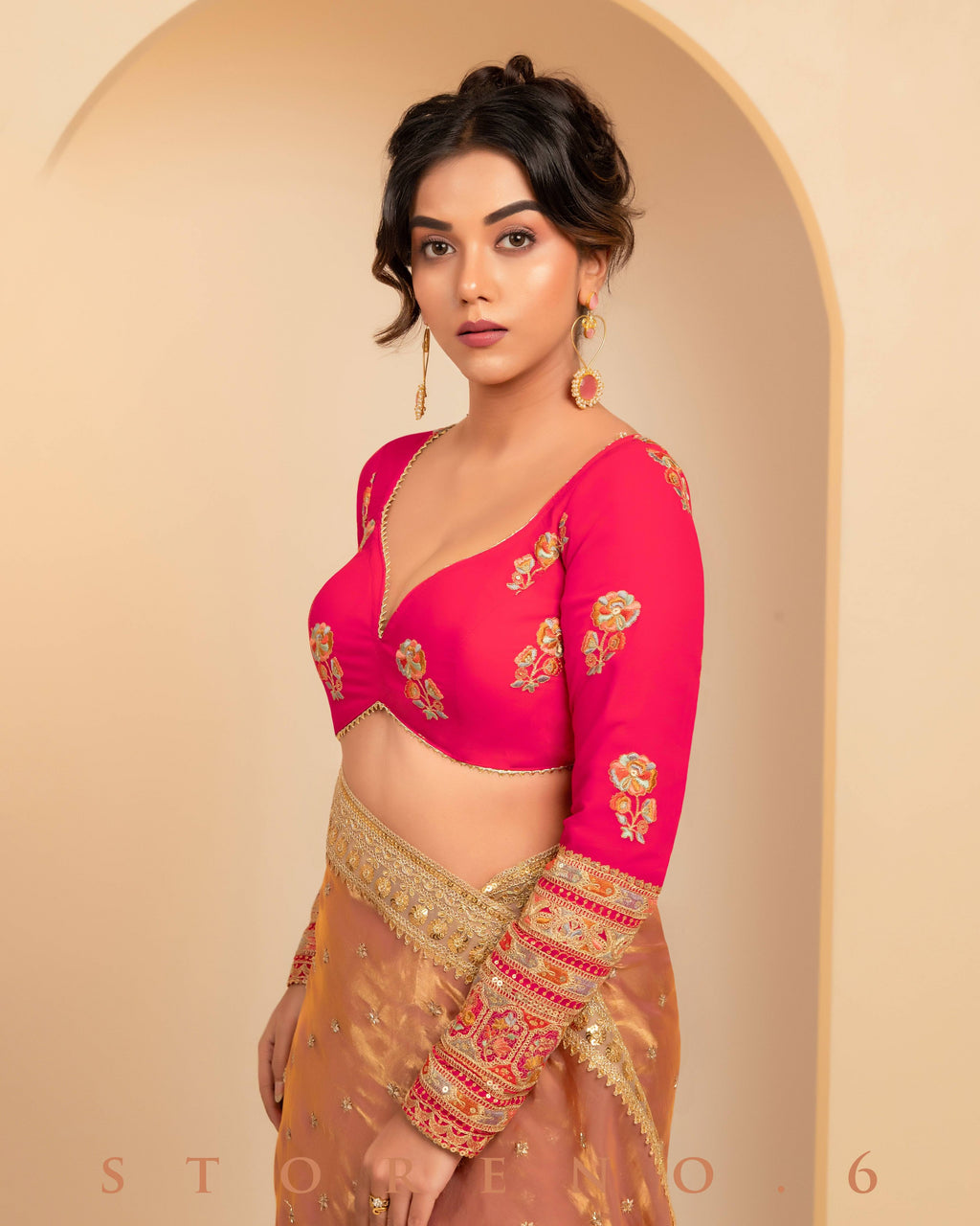 CORAL COSMOS SAREE WITH POSH PHENOMENA BLOUSE