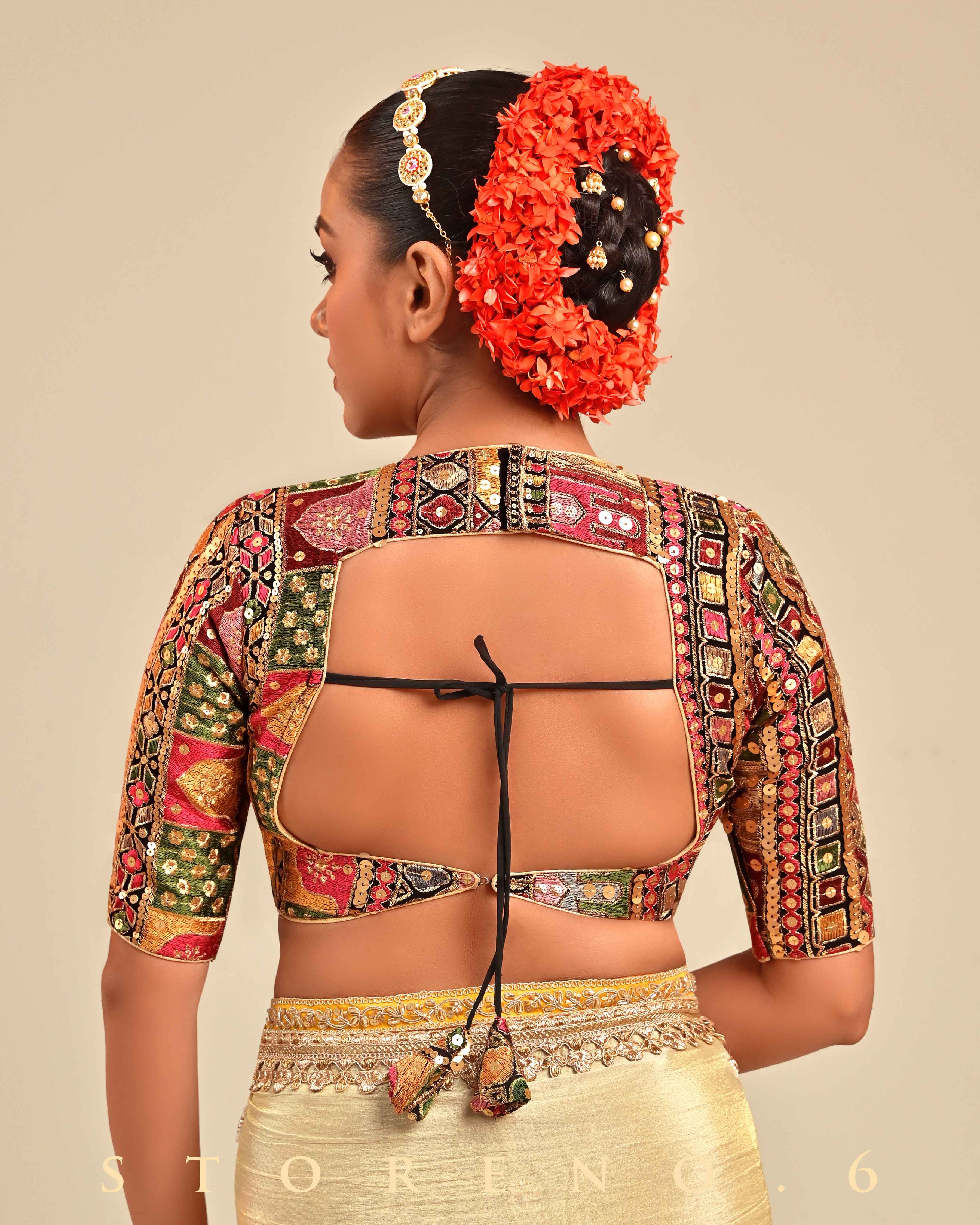 PEARL PRISTINE SAREE WITH GUL KAARI SIAH EDGE BLOUSE