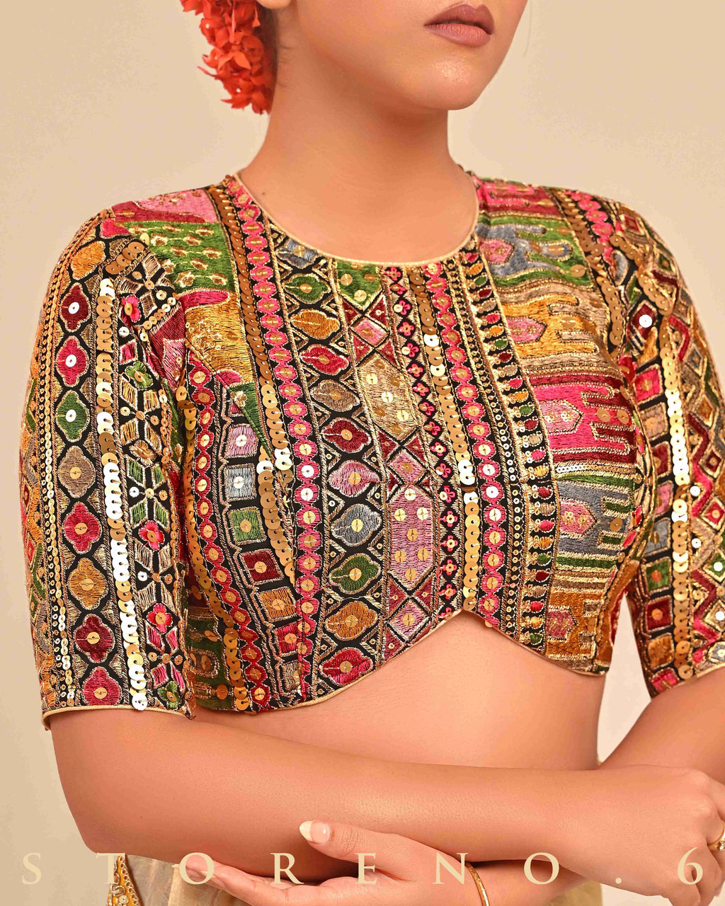 PEARL PRISTINE SAREE WITH GUL KAARI SIAH EDGE BLOUSE