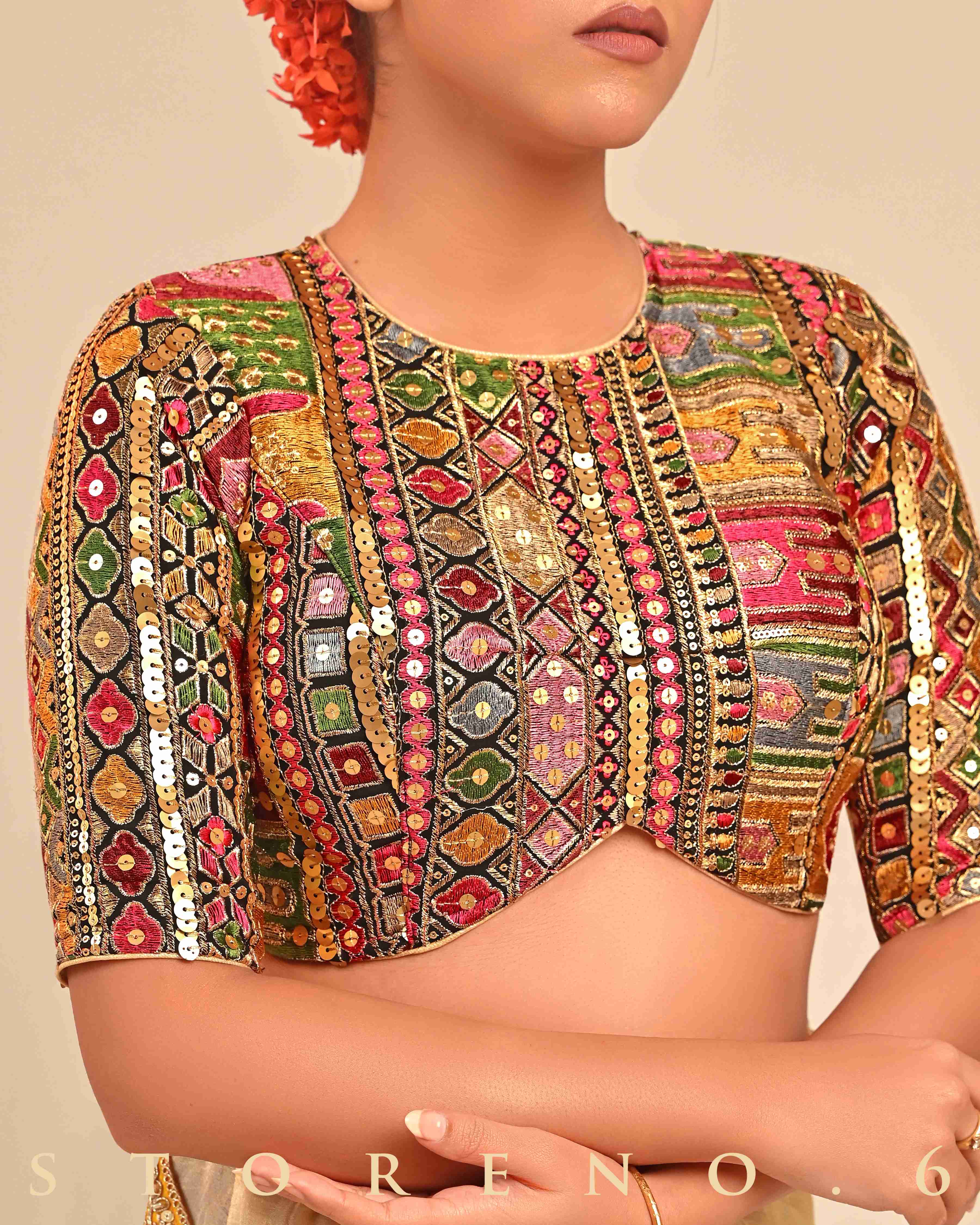 PEARL PRISTINE SAREE WITH GUL KAARI SIAH EDGE BLOUSE