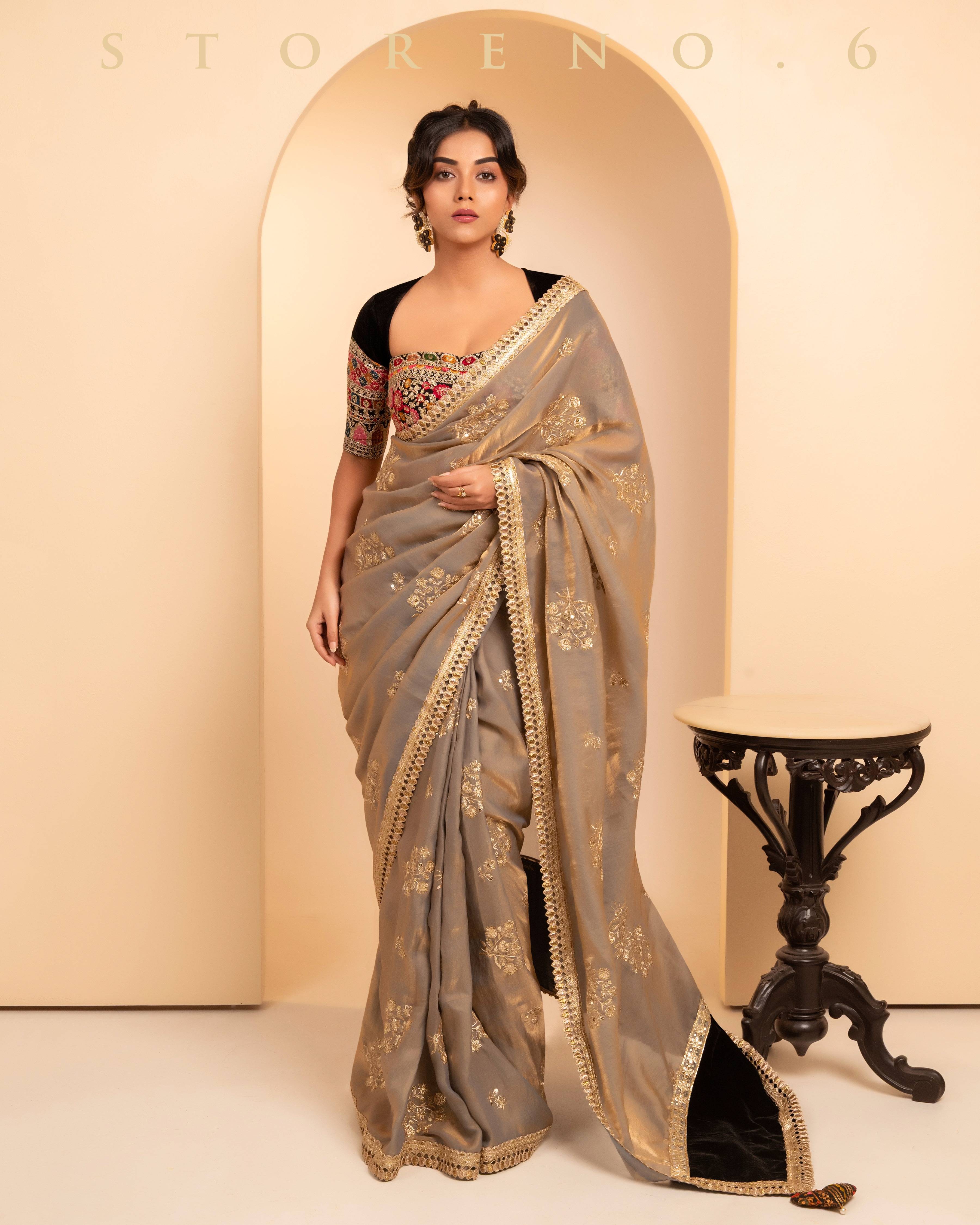 TITAN TREASURE SAREE WITH GUL KAARI SIAH MEDLEY BLOUSE