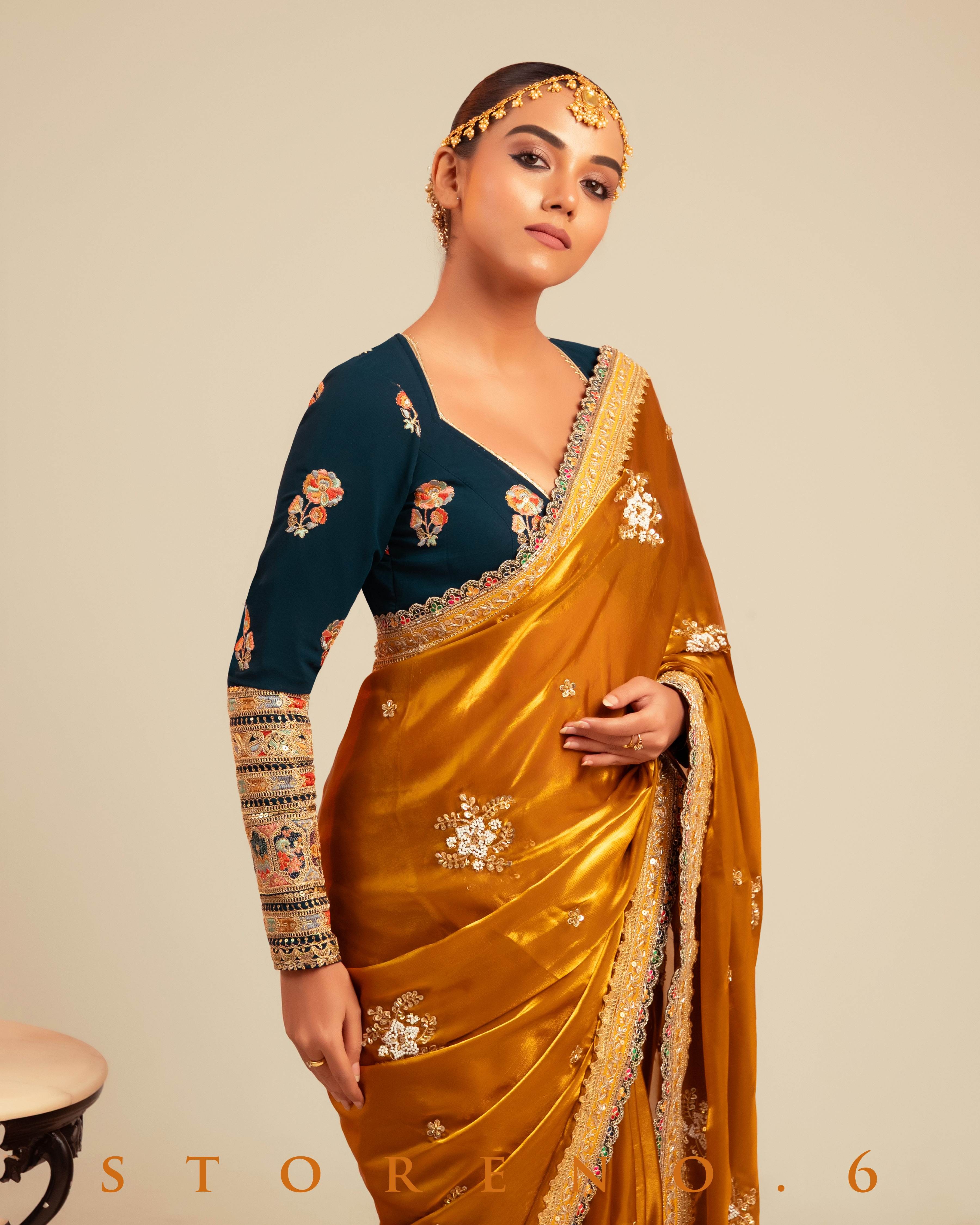 EXOTIC EMPRESS SAREE WITH PRUSSIAN PHENOMENA BLOUSE