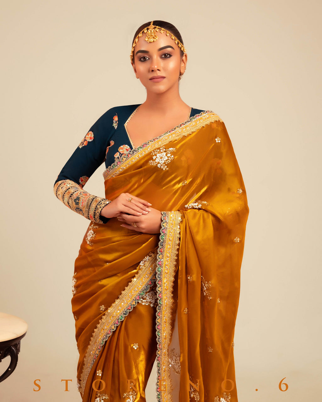 EXOTIC EMPRESS SAREE WITH PRUSSIAN PHENOMENA BLOUSE