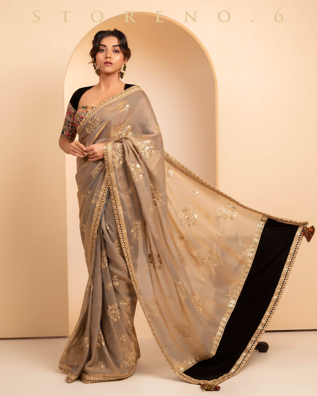 TITAN TREASURE SAREE WITH GUL KAARI SIAH MEDLEY BLOUSE