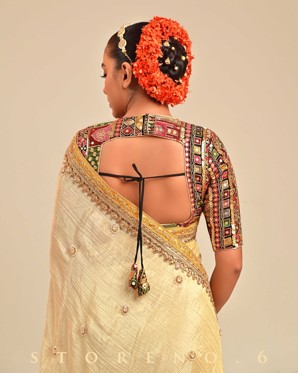 PEARL PRISTINE SAREE WITH GUL KAARI SIAH EDGE BLOUSE