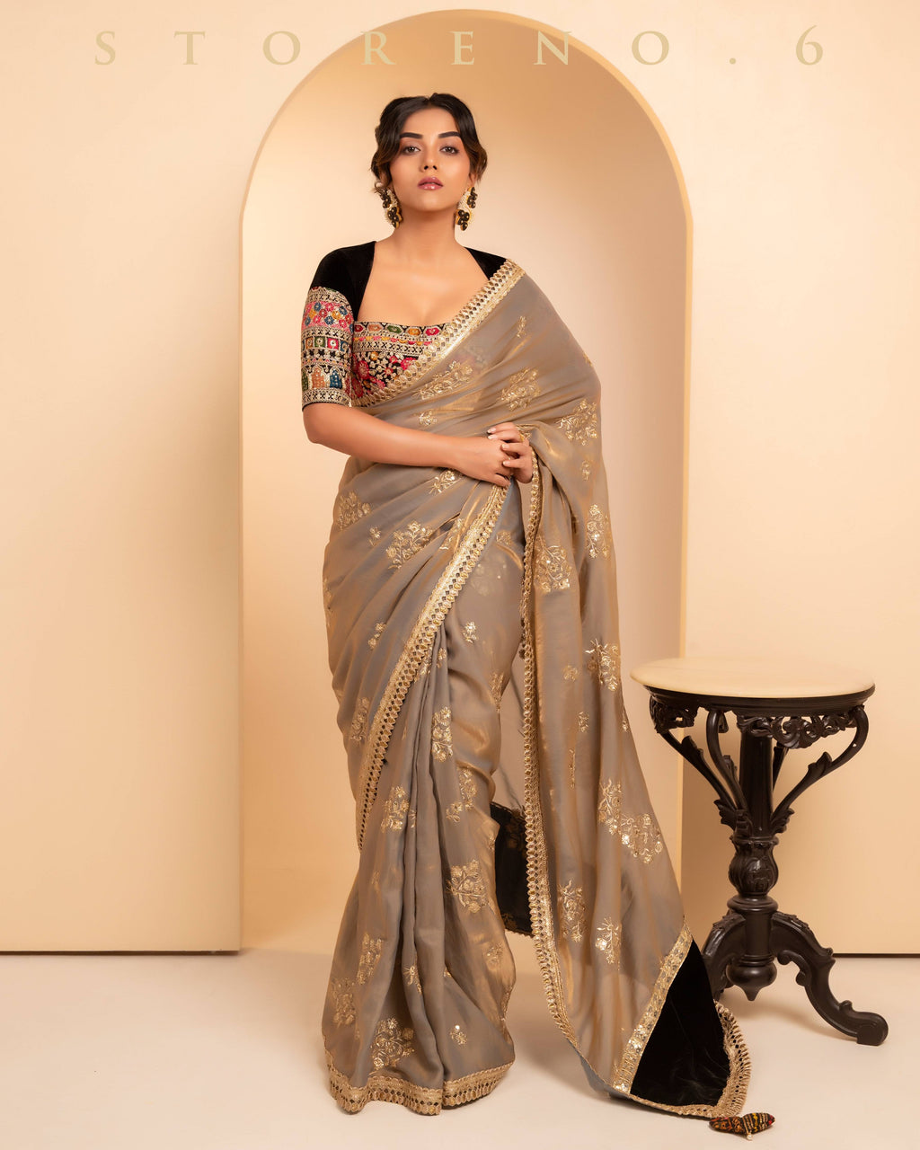 TITAN TREASURE SAREE WITH GUL KAARI SIAH MEDLEY BLOUSE