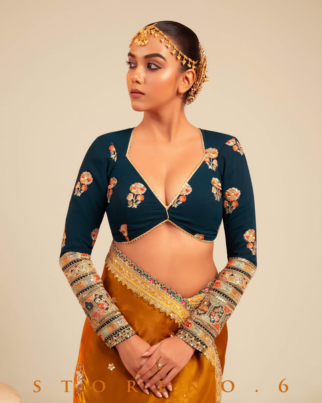 EXOTIC EMPRESS SAREE WITH PRUSSIAN PHENOMENA BLOUSE