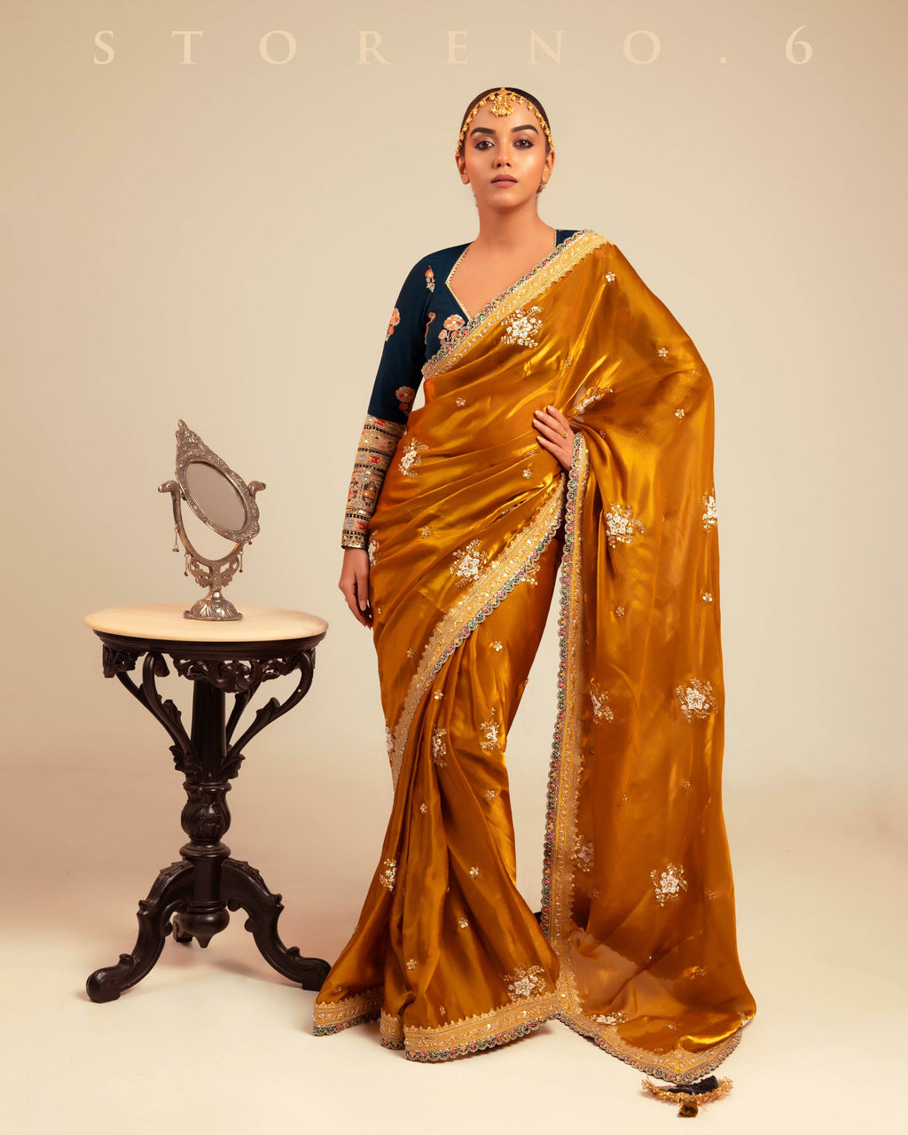 EXOTIC EMPRESS SAREE WITH PRUSSIAN PHENOMENA BLOUSE